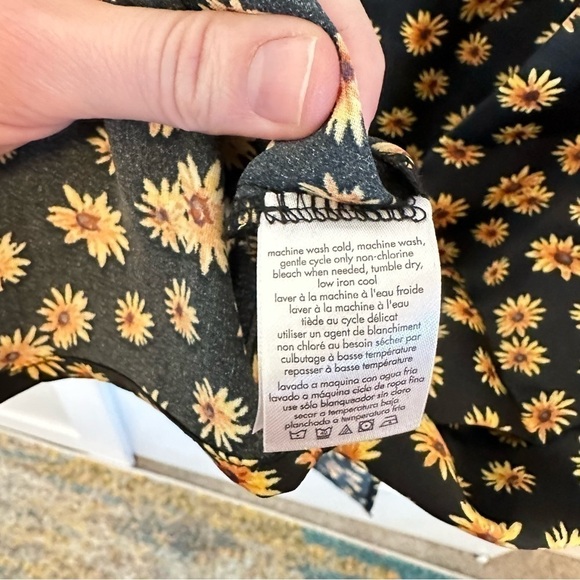 NWT WeWoreWhat 90s cowl midi dress black daisy print satin slip dress size 12 - Picture 7 of 10